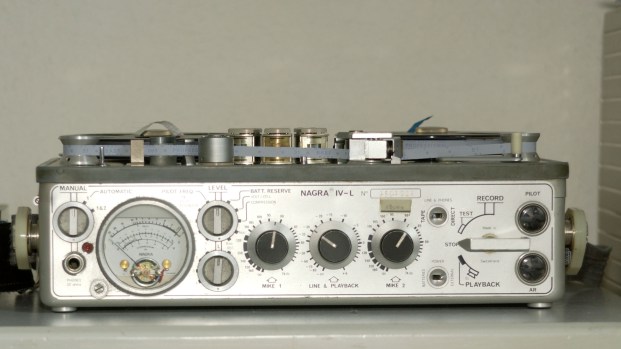 Nagra (17) Front-neu